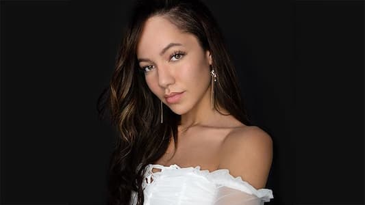 Lexie Stevenson Photo